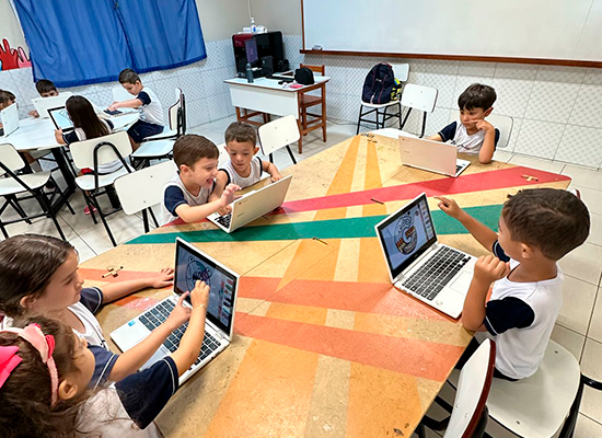 Aula de inform�tica do Infantil I C. Col�gio Passionista Jo�o XXIII