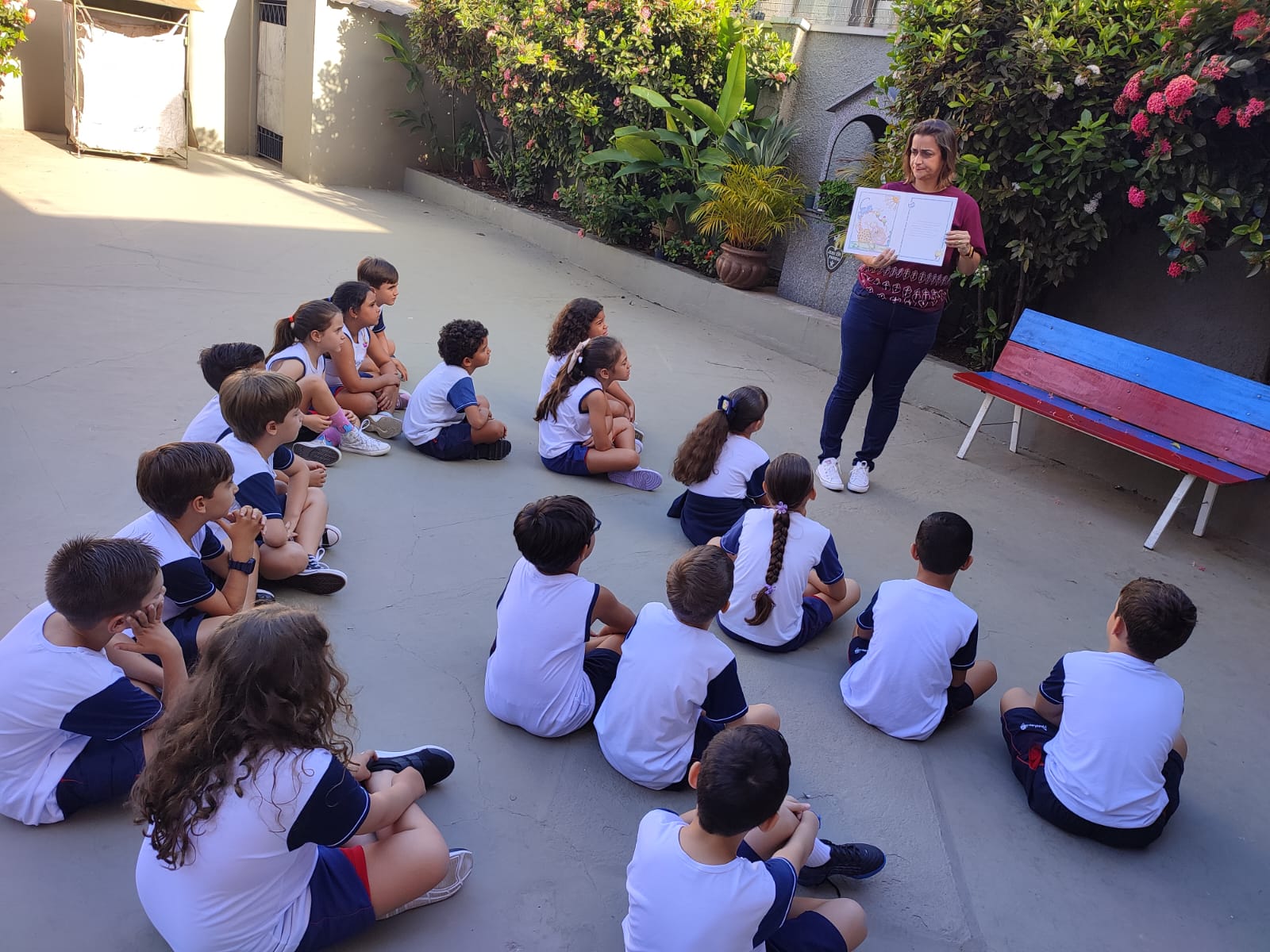 Conta��o de hist�ria ao ar livre - 2� Ano A Col�gio Passionista Jo�o XXIII