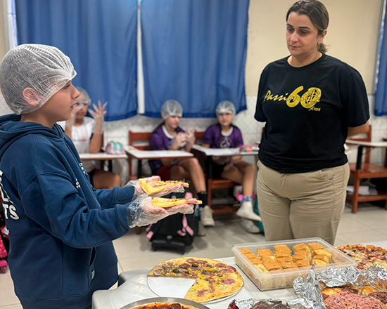 4 Ano - Explorando a Divis�o - A partir da leitura da hist�ria Menino Marrom Col�gio Passionista Jo�o XXIII