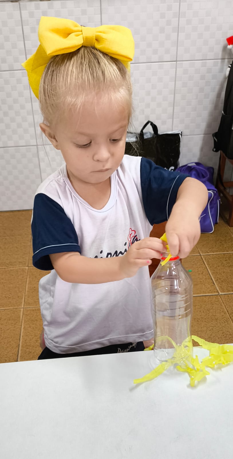 As Cores - Maternal I B Col�gio Passionista Jo�o XXIII