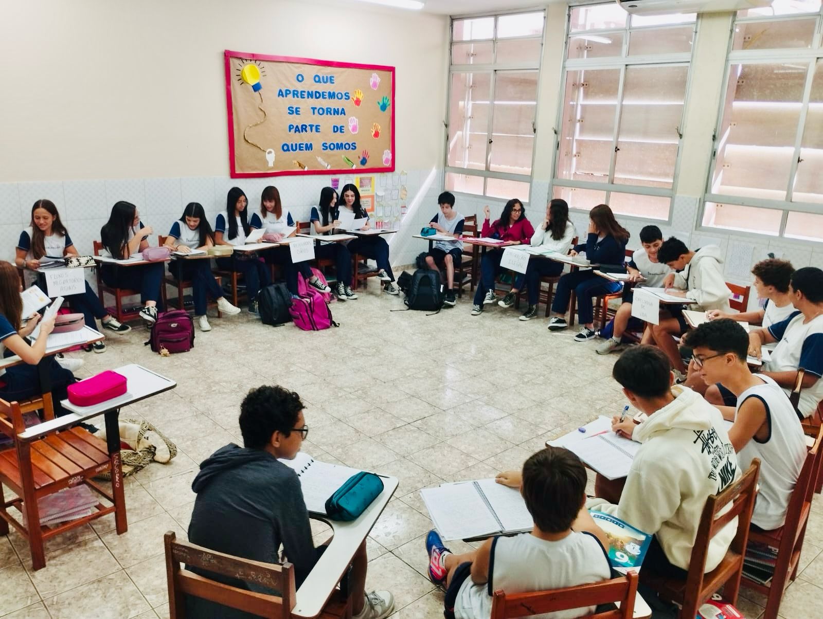 C�rculo de Discuss�o - 9� Ano Col�gio Passionista Jo�o XXIII