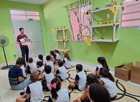 Hist�ria na Biblioteca - 2� Ano C Col�gio Passionista Jo�o XXIII