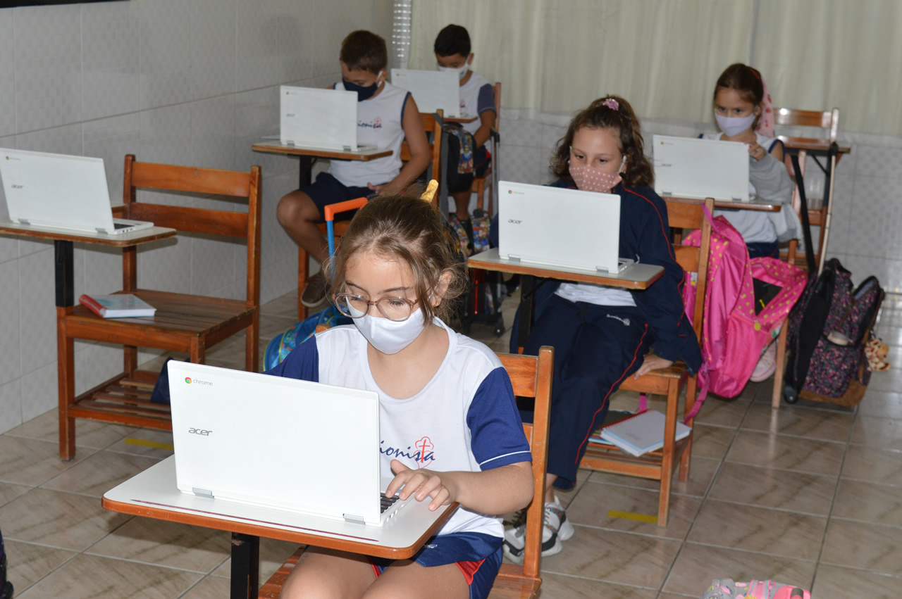 Moderna Compartilha Col�gio Passionista Jo�o XXIII