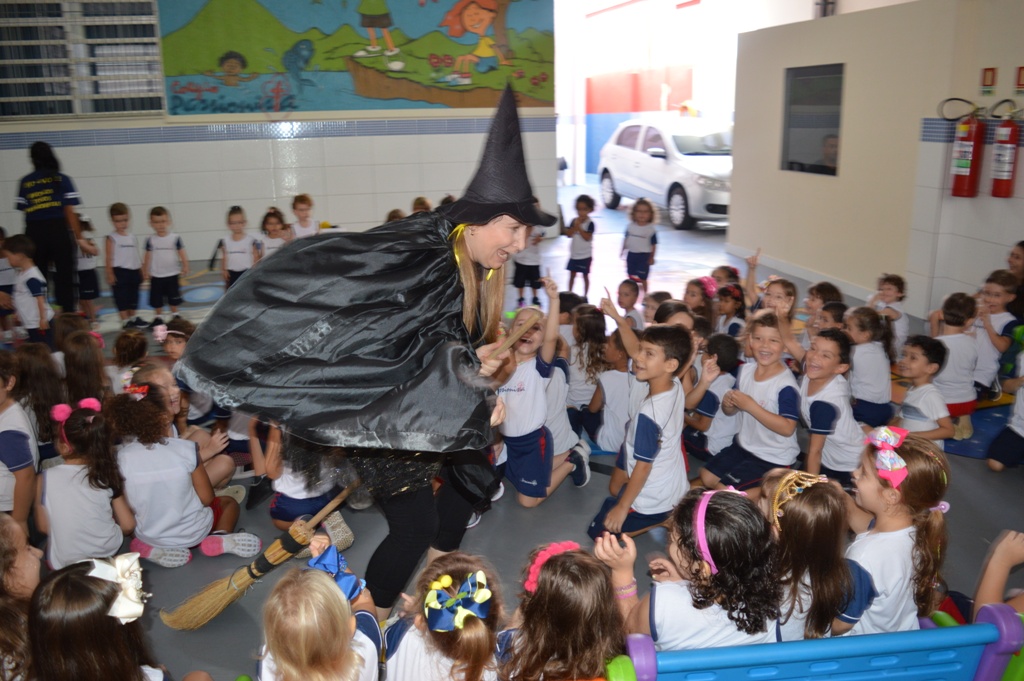 Continua��o do projeto 'Conte e encante' Col�gio Passionista Jo�o XXIII