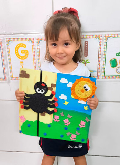 A Hist�ria da Dona Aranha - Maternal I B Col�gio Passionista Jo�o XXIII