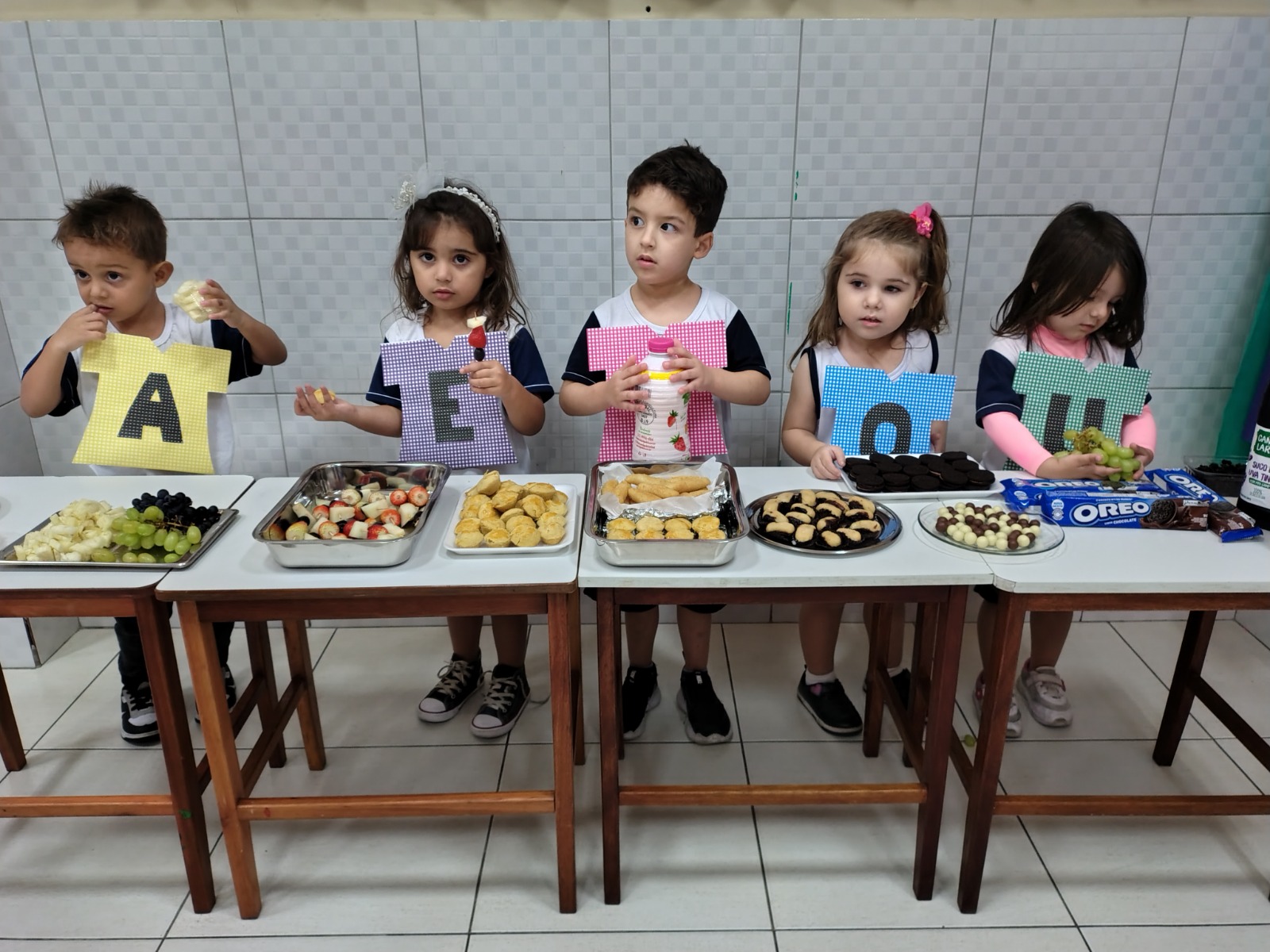 As Vogais. Col�gio Passionista Jo�o XXIII